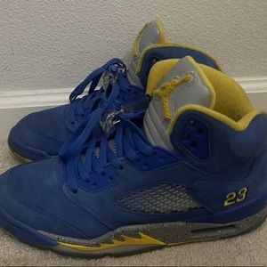 Jordan 5 Laney Men size 8.5